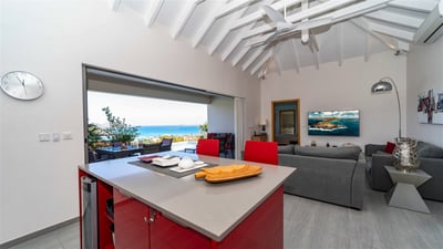 Luxury Villa Photo #13