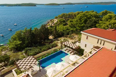 Luxury Villa Photo #2