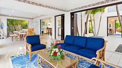 Luxury Villa Photo #12