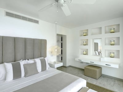 Luxury Villa Photo #30