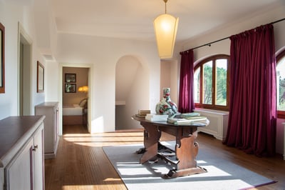 Luxury Villa Photo #11