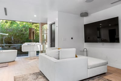 Luxury Villa Photo #34