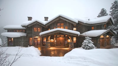 Gold Mine Lodge in winter