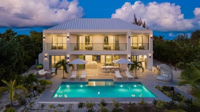 Luxury Villa Photo #11
