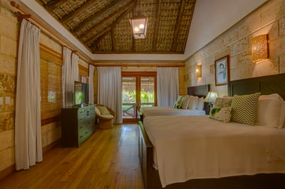 Luxury Villa Photo #25