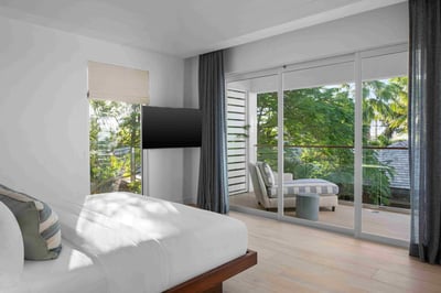 Luxury Villa Photo #39