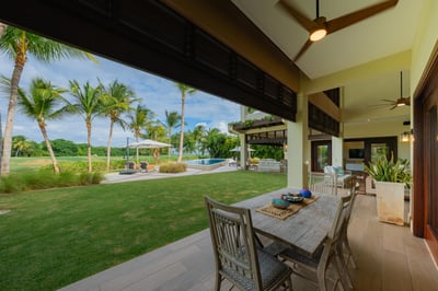 Luxury Villa Photo #10