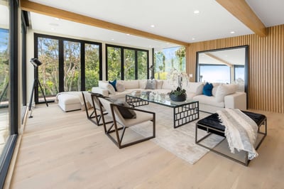 Luxury Villa Photo #5