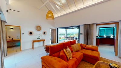 Luxury Villa Photo #15