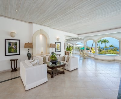 Luxury Villa Photo #16