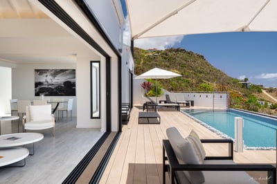Pool & Terrace & Garden