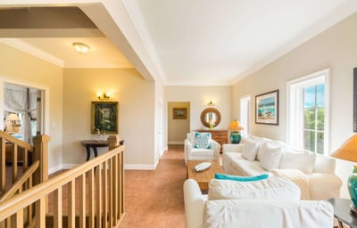 Luxury Villa Photo #19