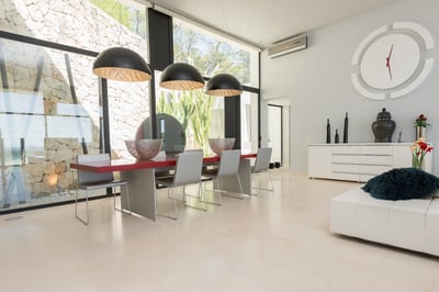 Luxury Villa Photo #15