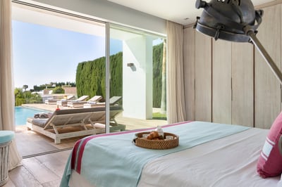 Luxury Villa Photo #29