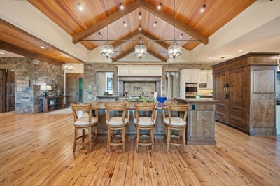 Luxury Villa Photo #4