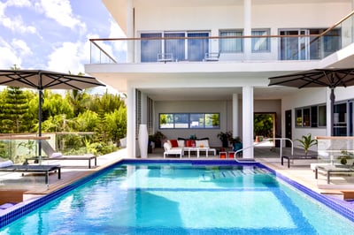 Luxury Villa Photo #4