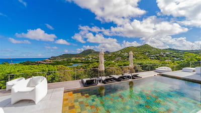 Luxury Villa Photo #12