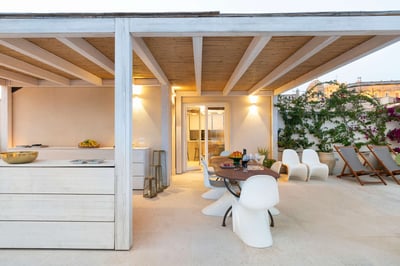 Luxury Villa Photo #9