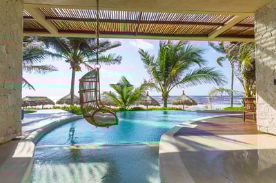 Luxury Villa Photo #2