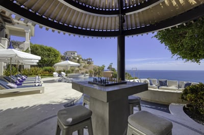 Luxury Villa Photo #14