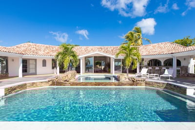 Les Terres Basses,Belle Fontaine