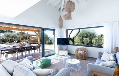 Luxury Villa Photo #12