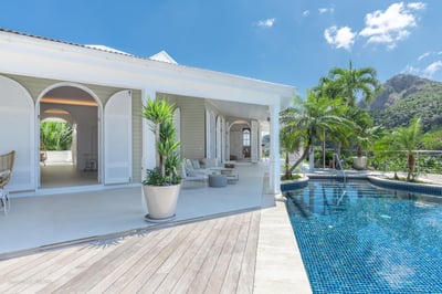 Luxury Villa Photo #8