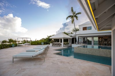 Luxury Villa Photo #27