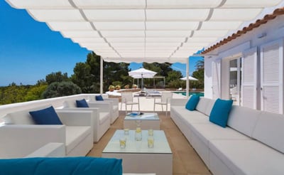 Luxury Villa Photo #16