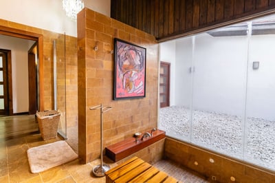 Luxury Villa Photo #40