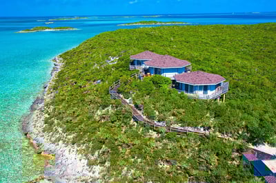 Luxury Villa Photo #3