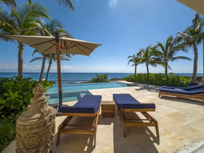 Luxury Villa Photo #6