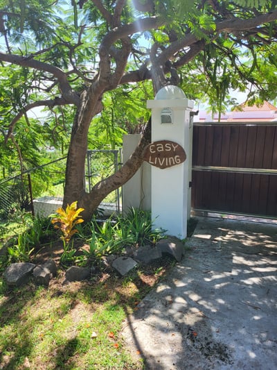 Luxury Villa Photo #6