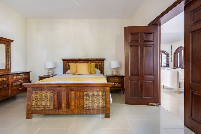 Colonial Beach Villa