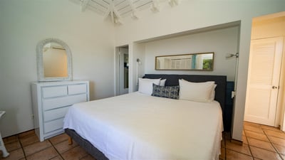 Luxury Villa Photo #31