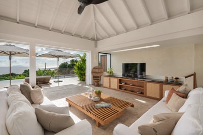 Luxury Villa Photo #13