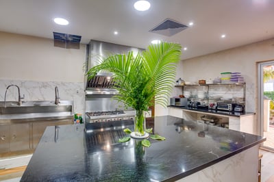 Luxury Villa Photo #31