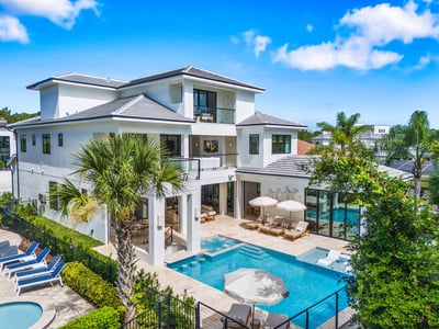 Luxury Villa Photo #5