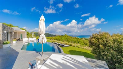 Luxury Villa Photo #7