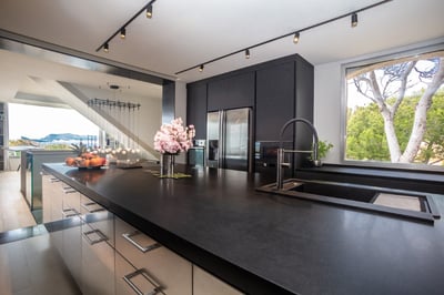 Luxury Villa Photo #16