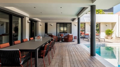 Luxury Villa Photo #15
