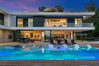Luxury Villa Photo #3
