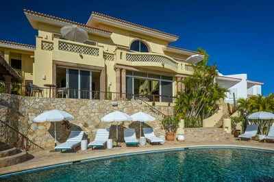 Luxury Villa Photo #5