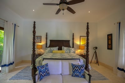 Luxury Villa Photo #19