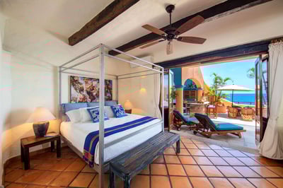 Luxury Villa Photo #19