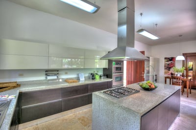 Luxury Villa Photo #17