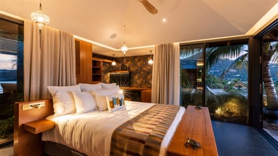 Luxury Villa Photo #38