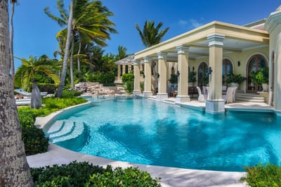 Luxury Villa Photo #10