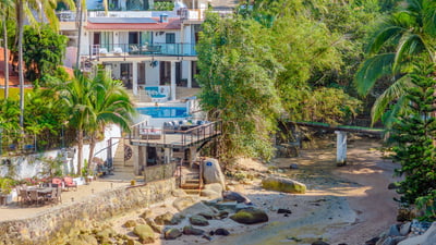 Luxury Villa Photo #2