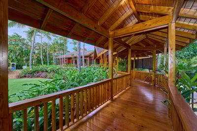 Luxury Villa Photo #25